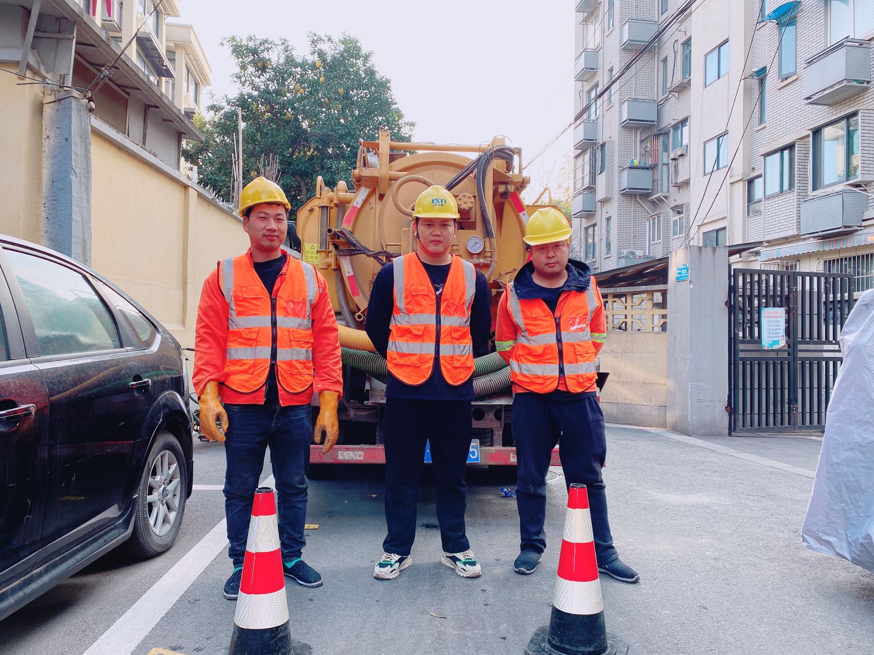 公教南京某小区管道清淤检测施工